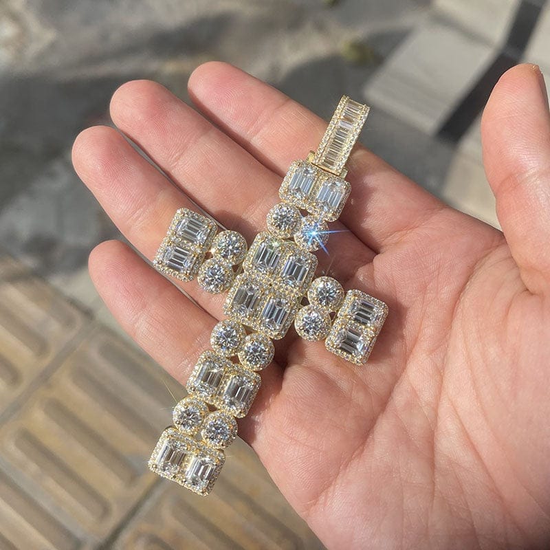 VVS Jewelry hip hop jewelry VVS Jewelry Bust Down Jesus Piece Cross Pendant