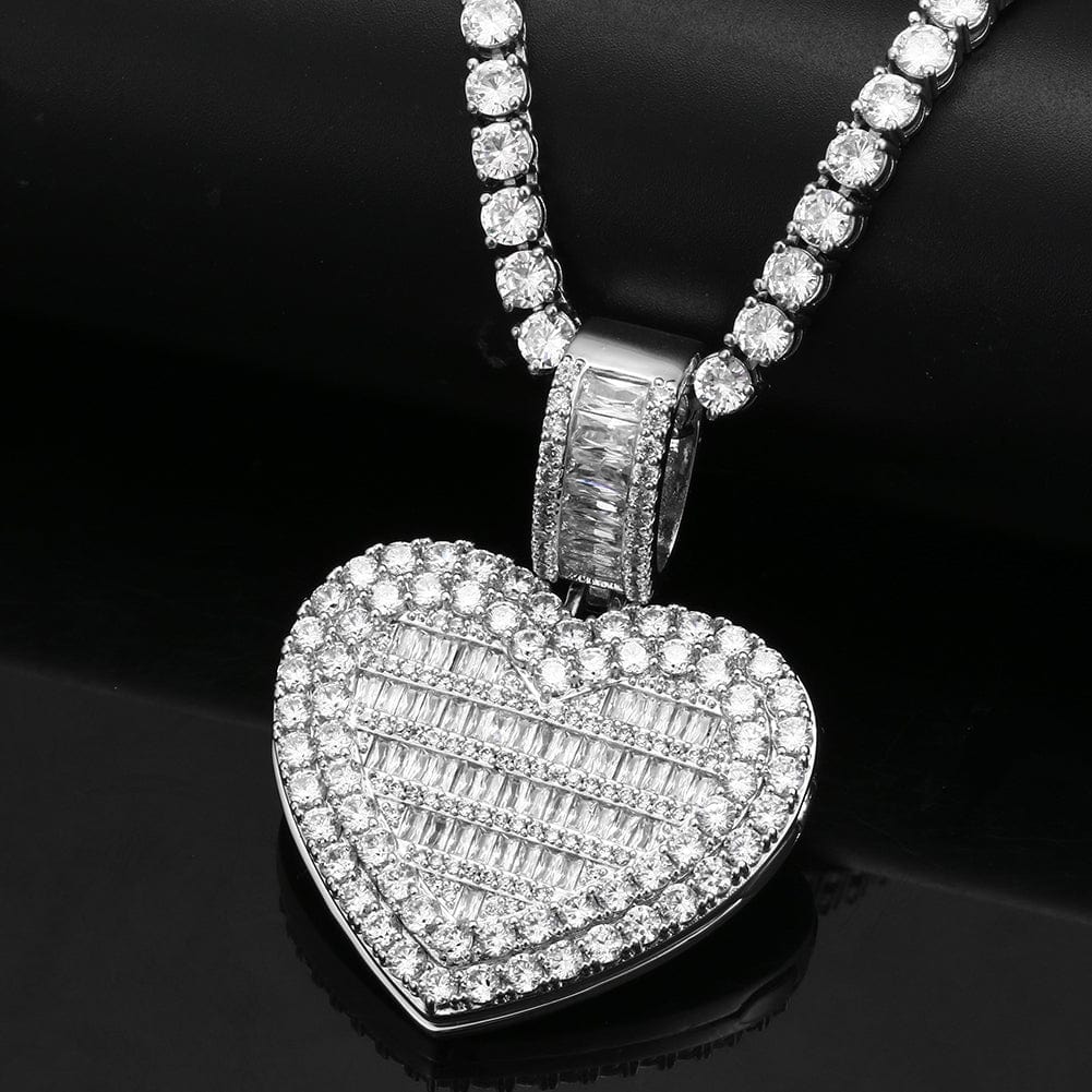 VVS Jewelry hip hop jewelry Fully Iced Custom Heart Baguette Picture Pendant