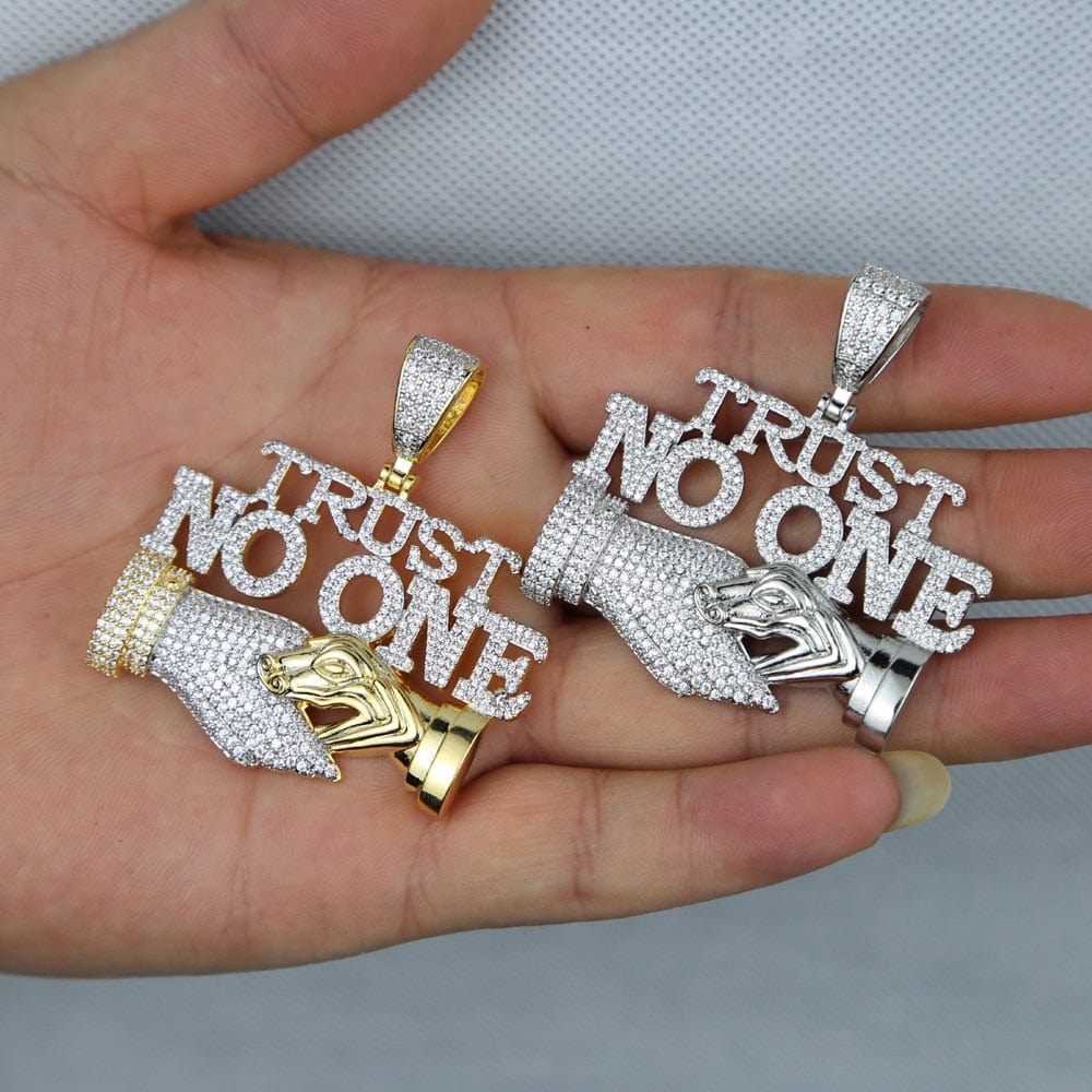 VVS Jewelry hip hop jewelry Iced Out Trust No One with Double Hand Pendant